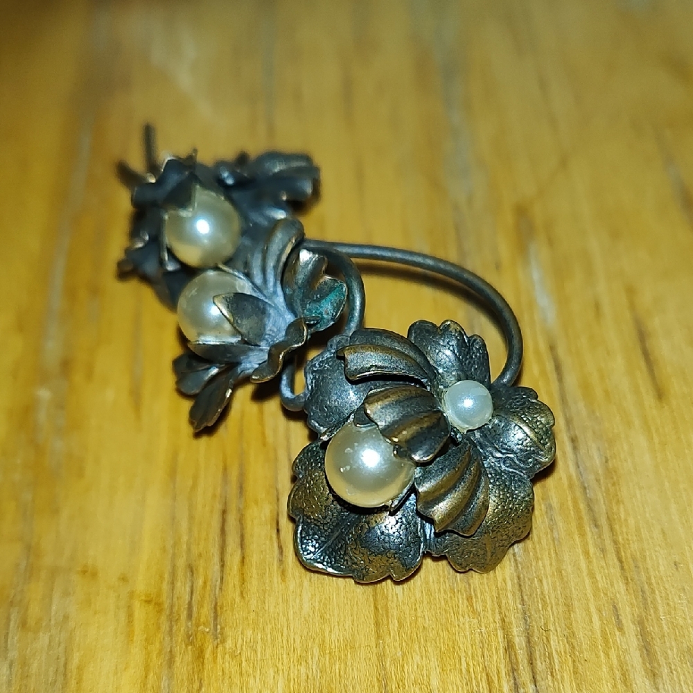 Vintage Copper & Faux Pearl Pin Brooch
